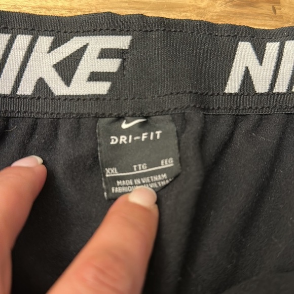 NIKE ⭐️dri-fit fleece lined jogger - Picture 5 of 7